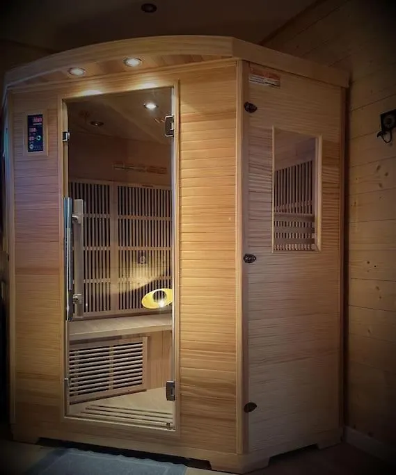 Cottage Chaleureux Avec Sauna & Jacuzzi Saint-Coulitz